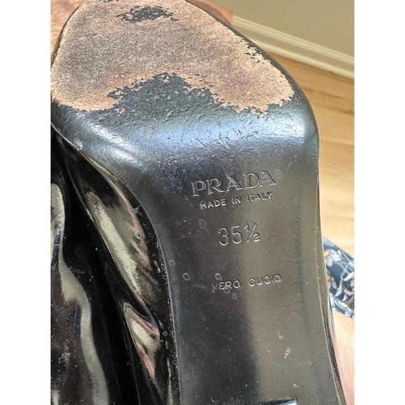 GUC PRADA black leather 90's square toe high heel pumps size 35.5 - Picture 4 of 5